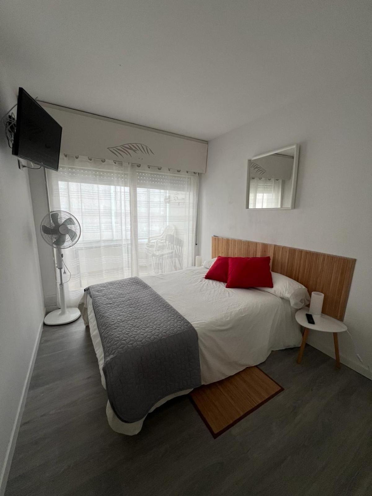 Apartamiento Vista Al Mar - Holiday Center En Росес Екстериор снимка